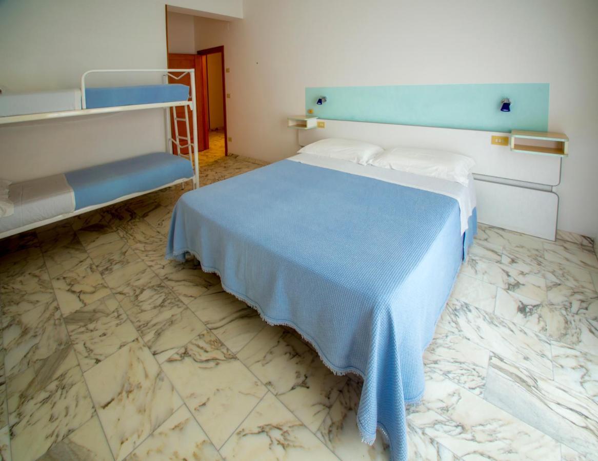 Albergo Il Veliero Pineto Exterior photo