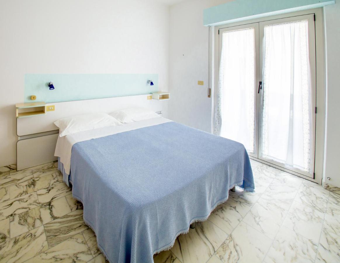 Albergo Il Veliero Pineto Exterior photo